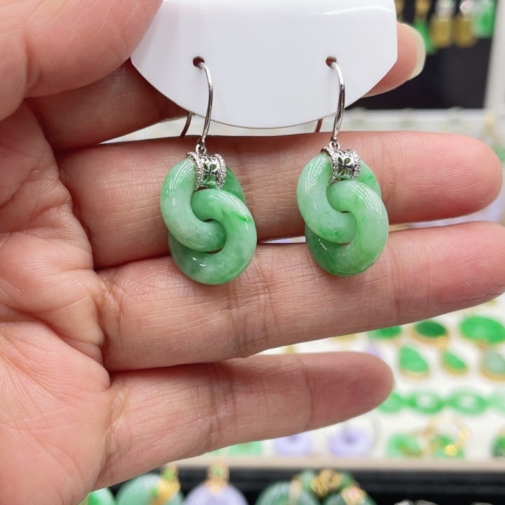 翡翠18K金镶嵌耳饰