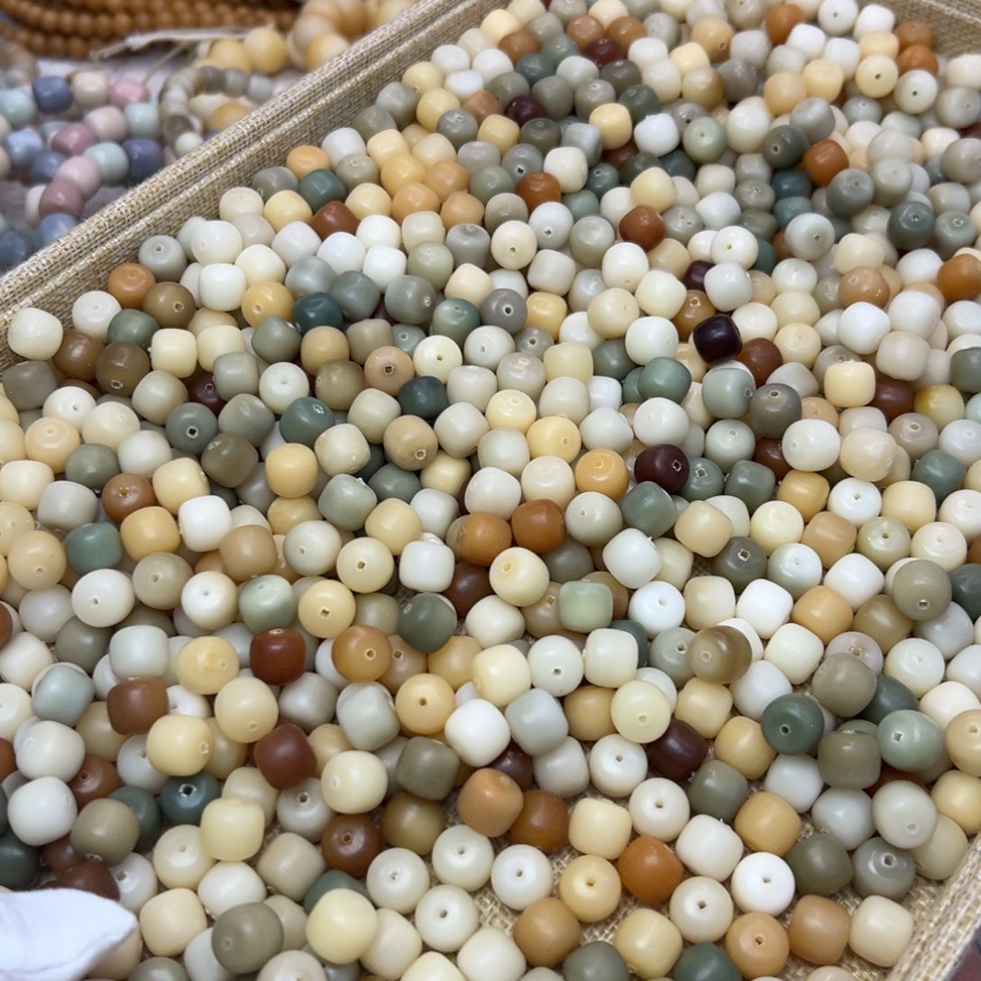 吊坠菩提根/象牙果毛胚瑕疵散珠50颗