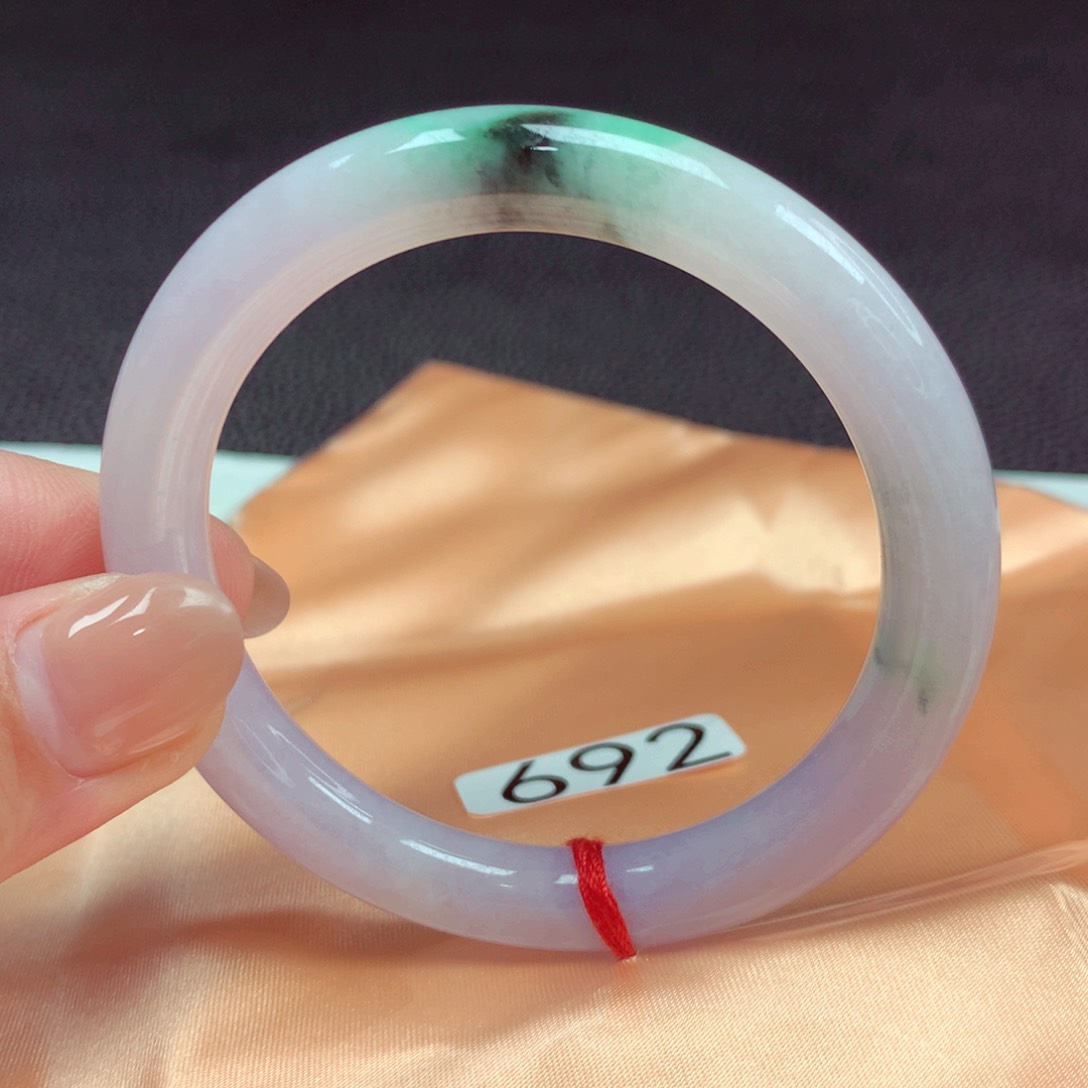 翡翠手镯未镶嵌手镯88