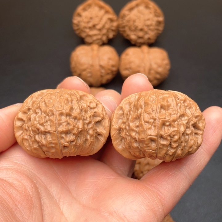 文玩核桃吊坠南瓜墩42尺