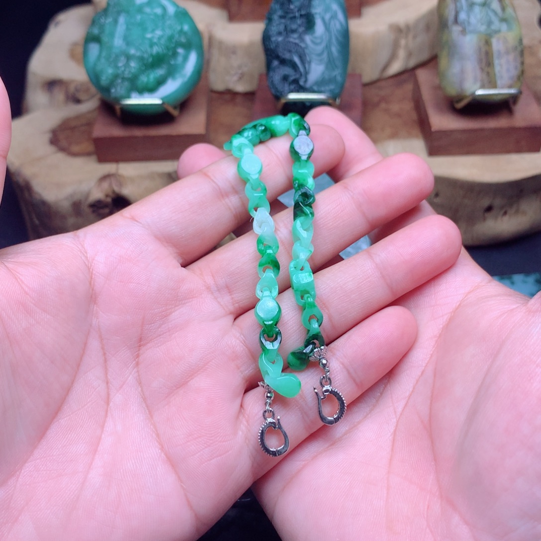 金***吉定制翡翠未镶嵌翡翠