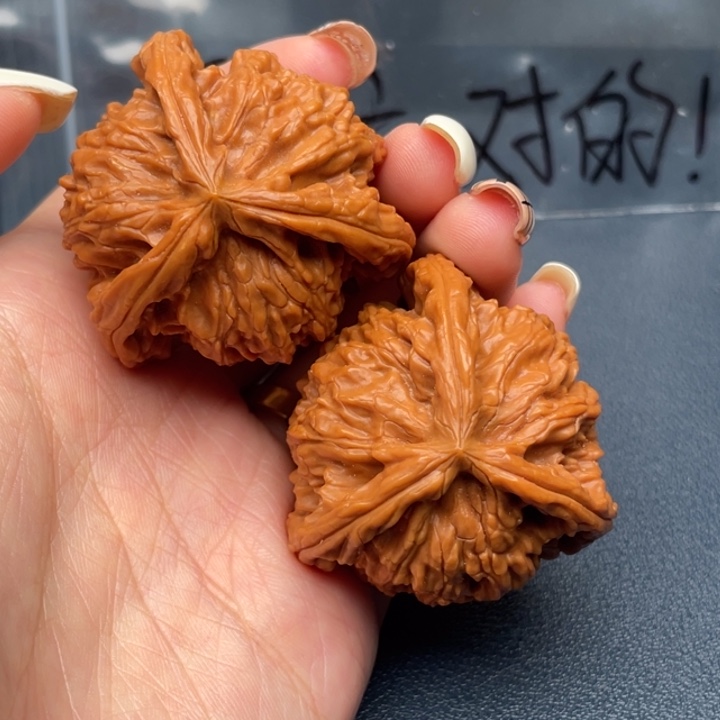 1***4吊坠文玩核桃白狮子