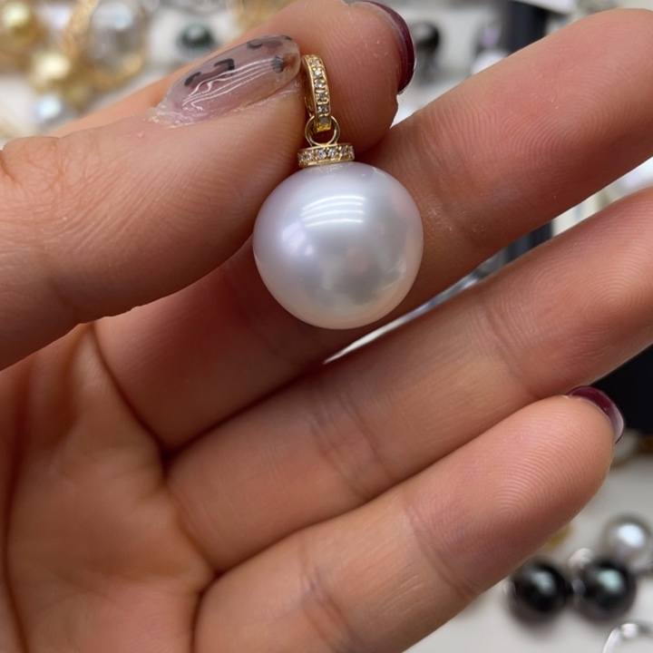 海水珍珠吊坠(不含链)18K金镶嵌
