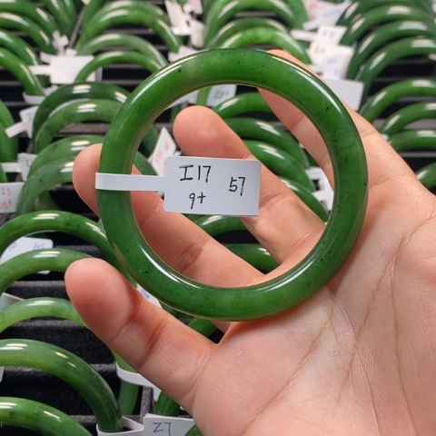 和田玉（碧玉）手镯未镶嵌