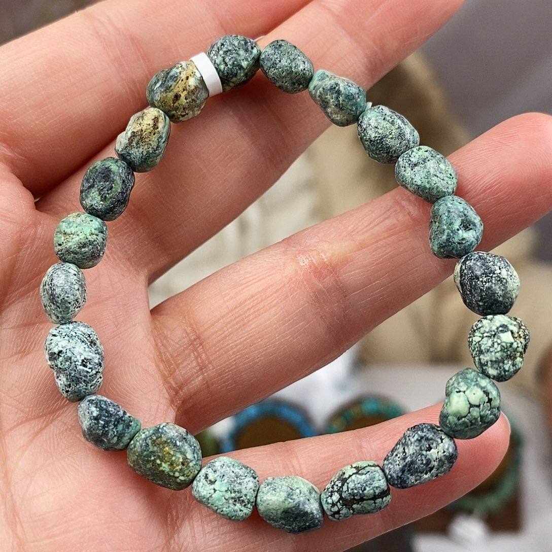 绿松石未镶嵌原矿