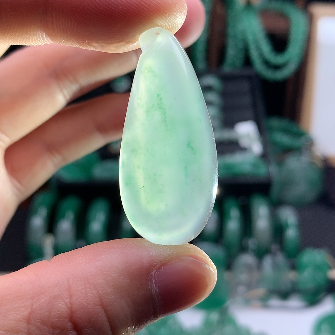石英质玉吊坠(不含链)未镶嵌