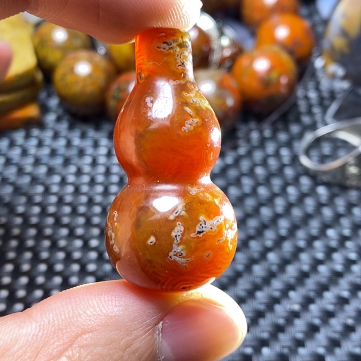 玛瑙/玉髓颈饰未镶嵌