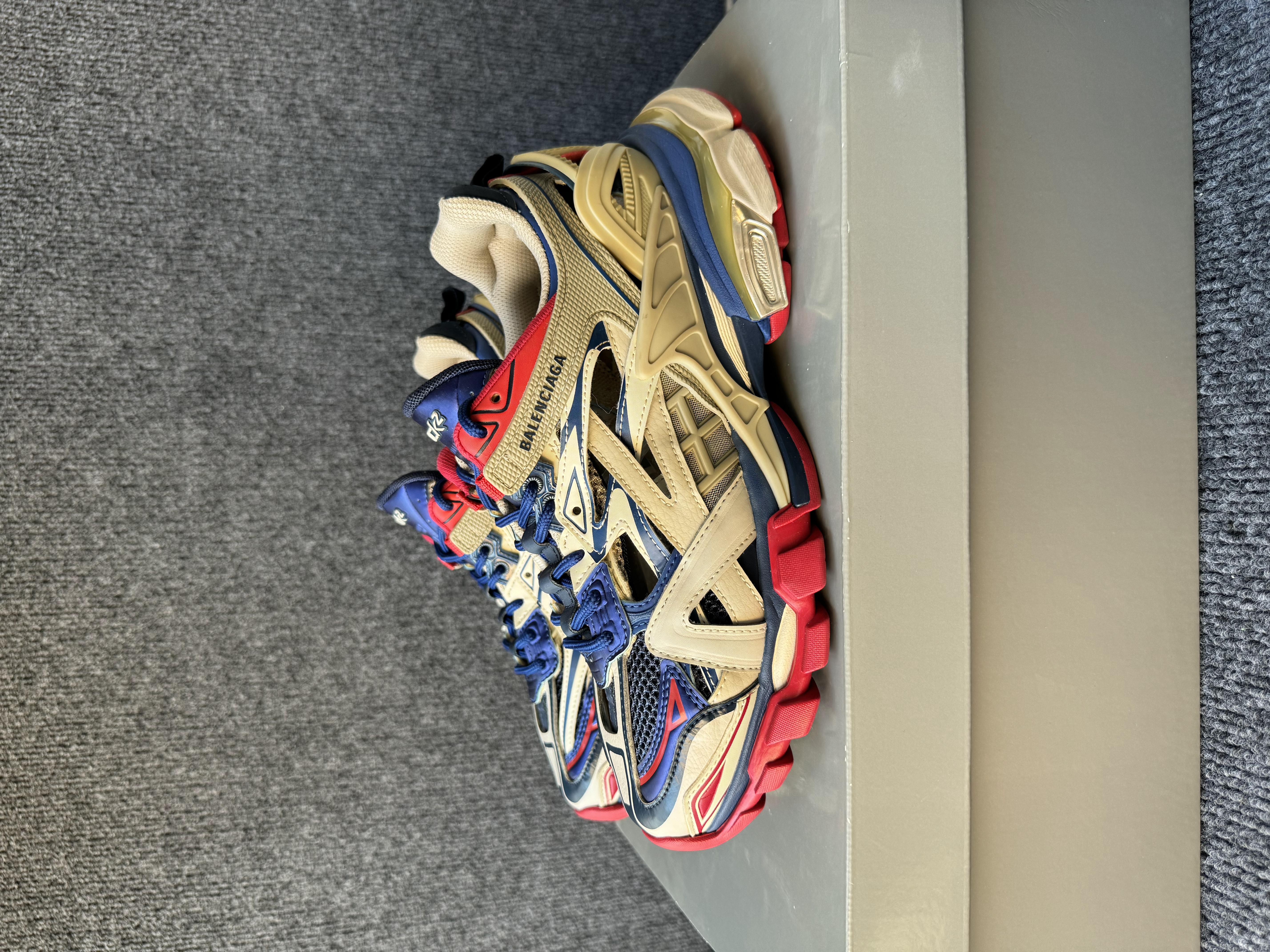 95新 Balenciaga/巴黎世家 39码 track2.0 红蓝 高达 老爹鞋 原盒