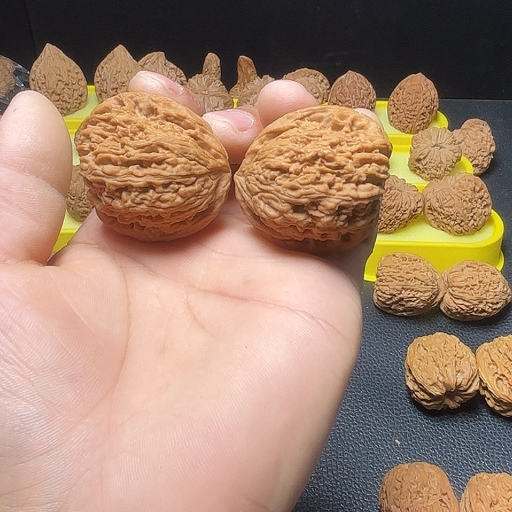 文玩核桃把件凹底拉丝天残40尺2