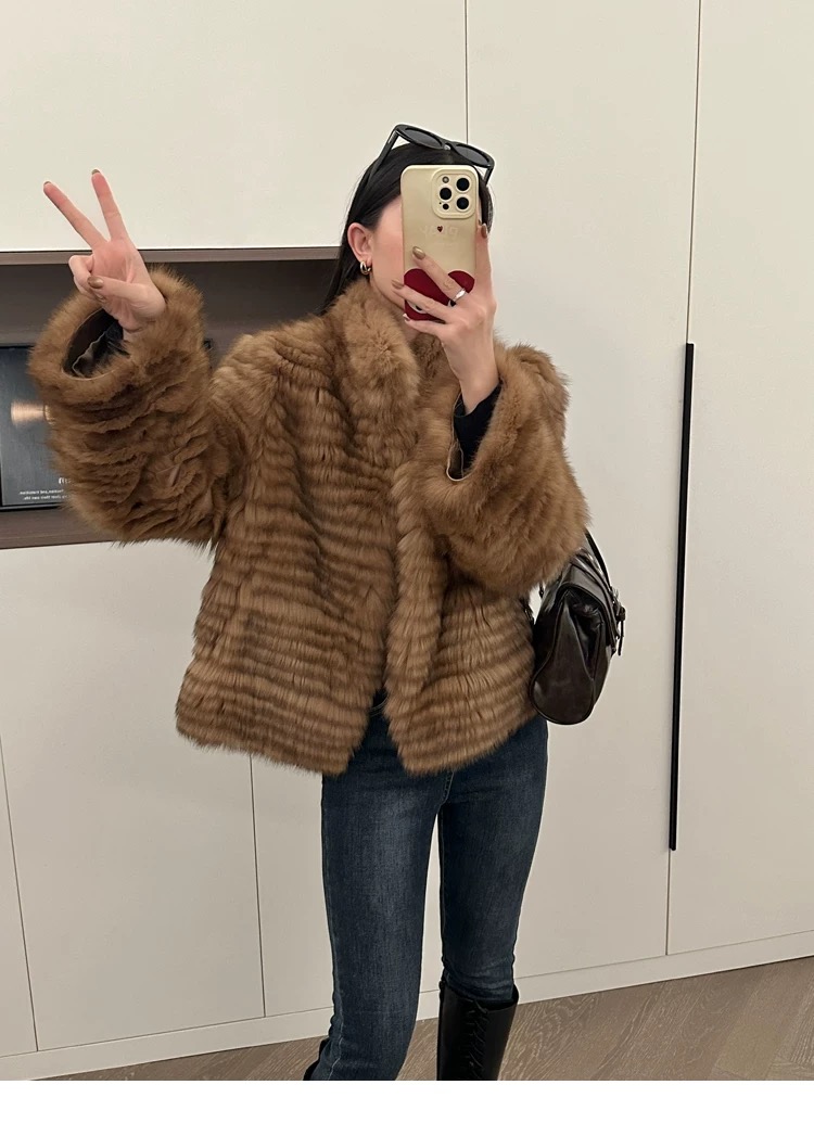 INS风冬季女秋冬宽松小个子网红狐狸毛皮草外套B2620