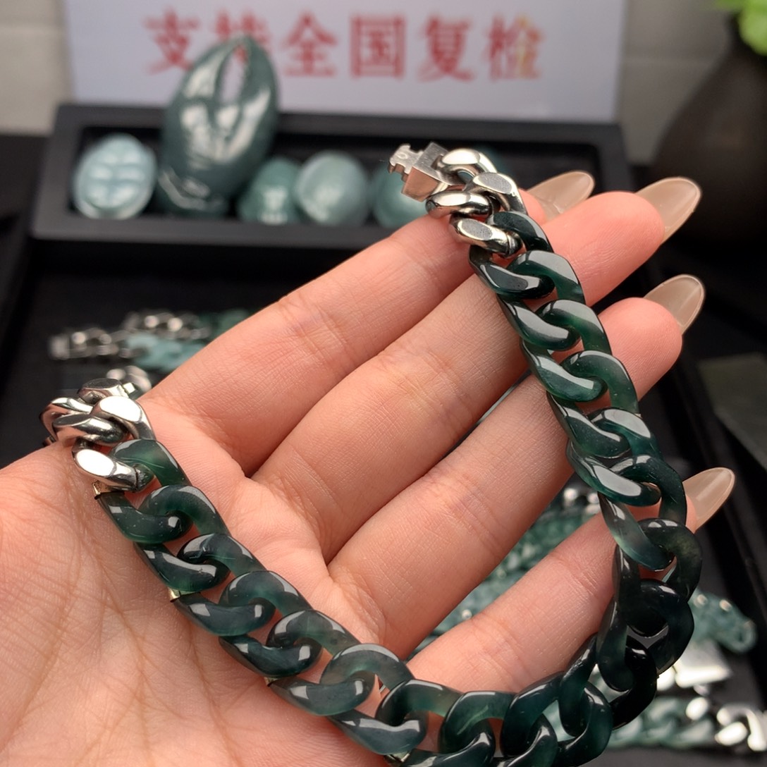 用***3翡翠未镶嵌手链00094