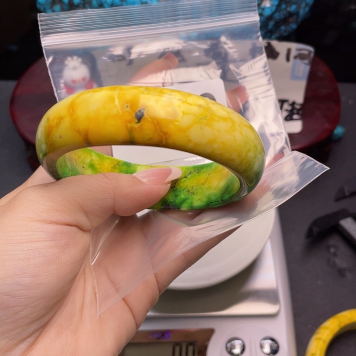 湖北十堰原矿绿小松