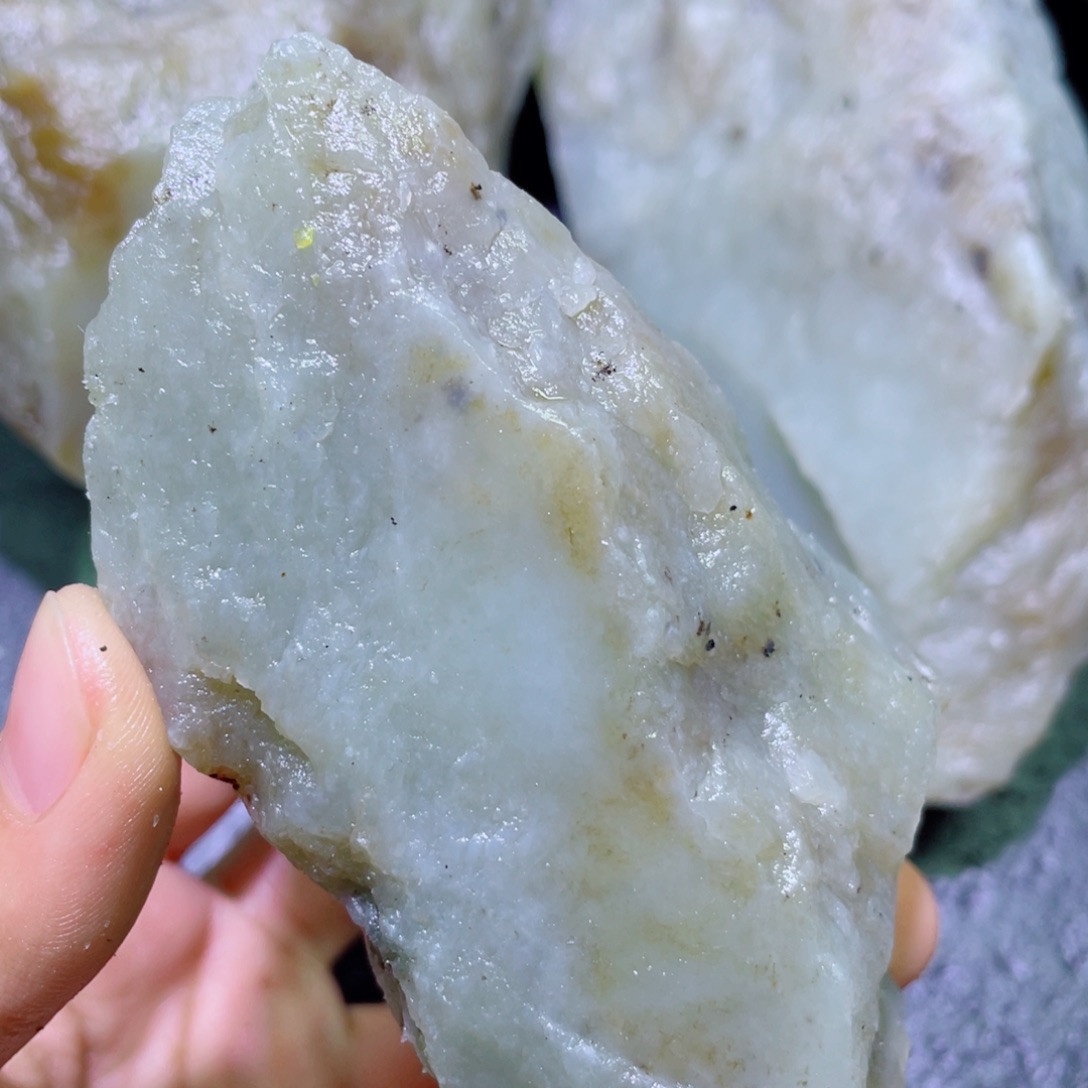 和田玉未镶嵌珠宝半成品