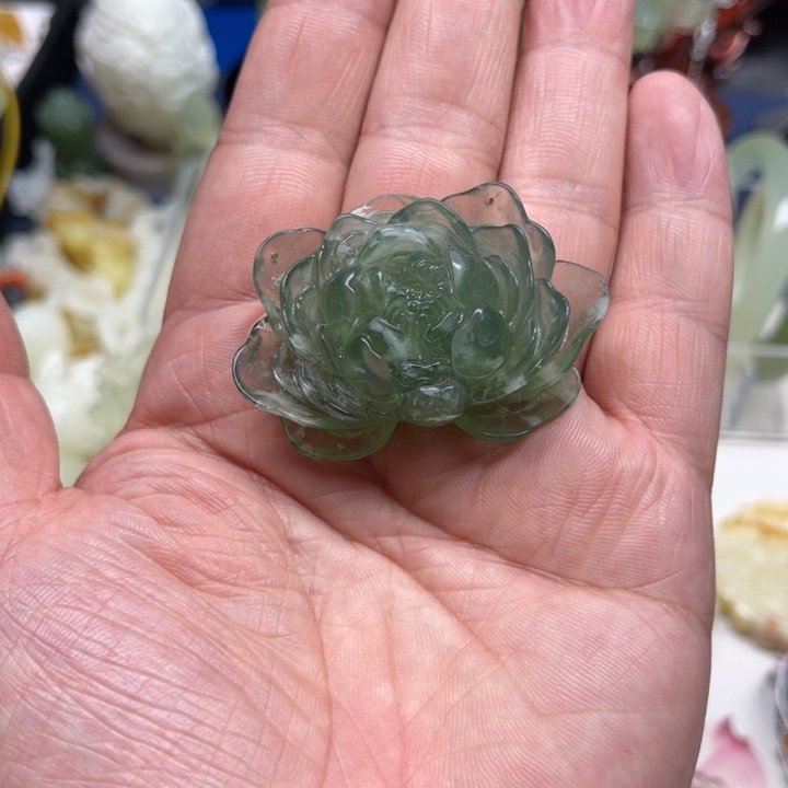 翡***香未镶嵌蛇纹石玉颈饰