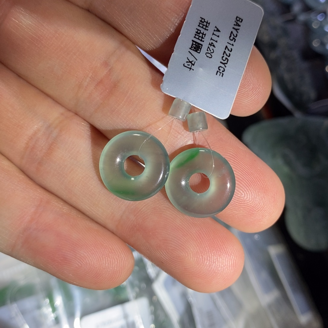 翡翠未镶嵌颈饰翡翠甜甜圈