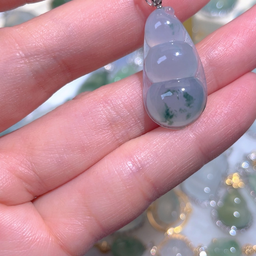 翡翠颈饰18K金镶嵌翡翠