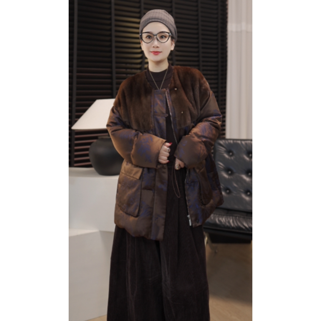 美萨美杜MM-【咖染 ·锦绣】2025新款收腰中长款水貂鹅绒服