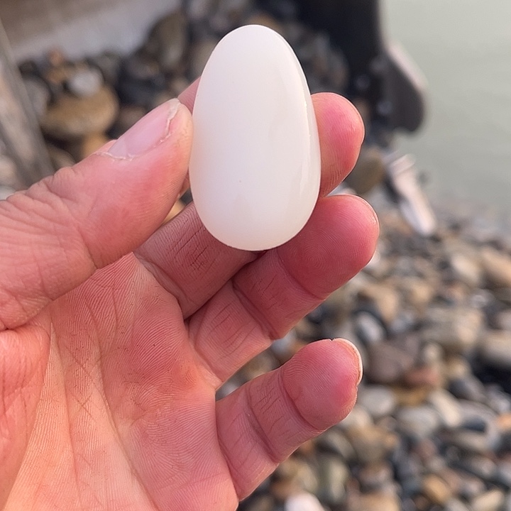 和田玉（糖玉）未镶嵌珠宝奇石