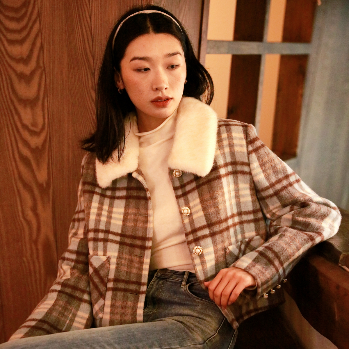 【首次PO价】西町村屋双面呢女冬可脱卸毛领复古短款外套AD8209010