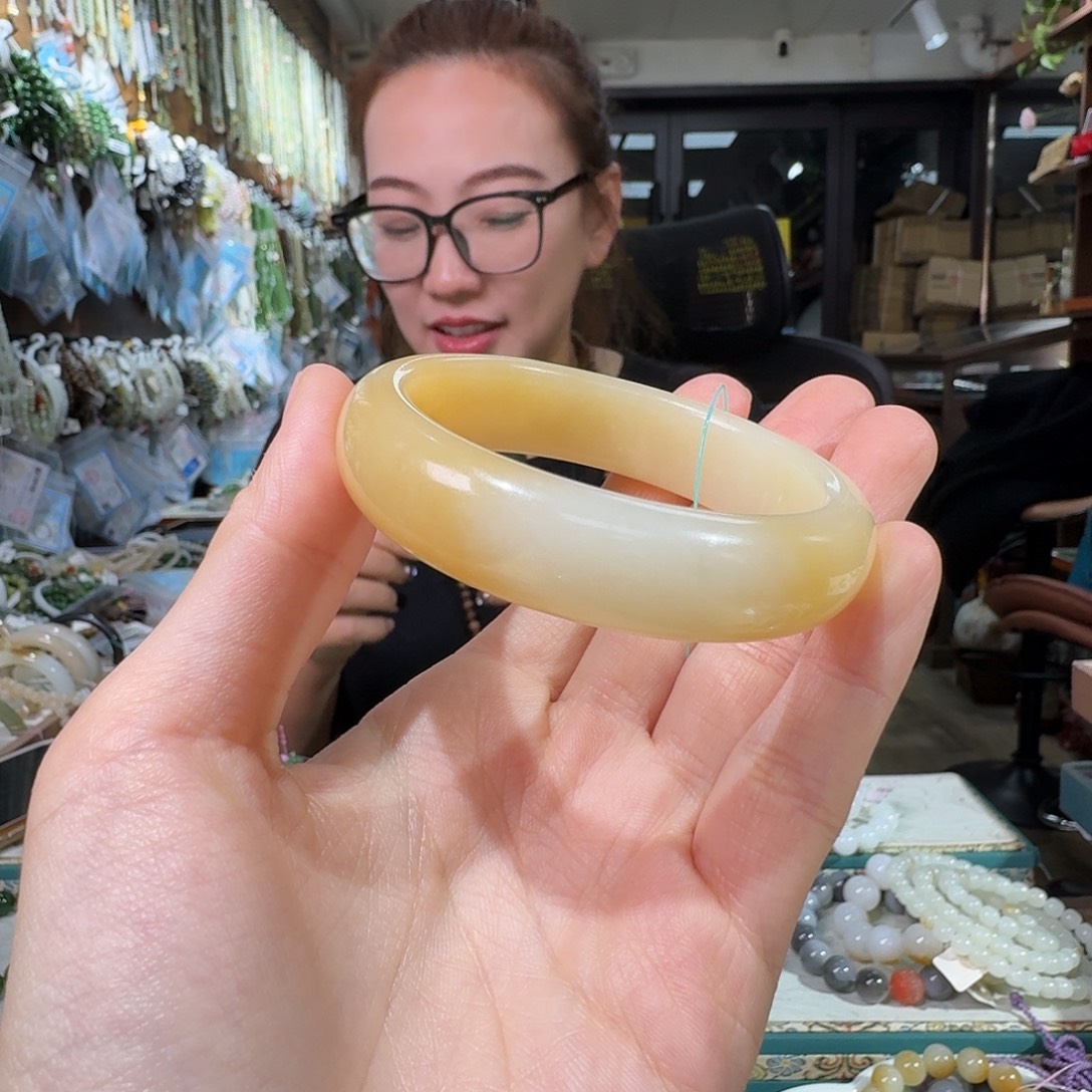 .***鹿和田玉未镶嵌手链