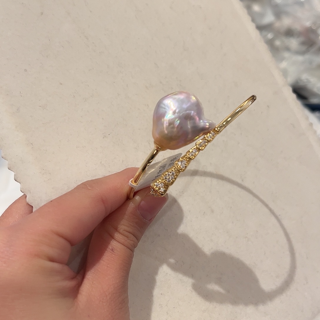 淡水珍珠耳饰合金