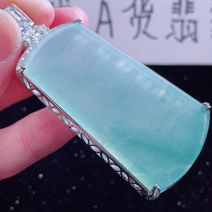 翡翠颈饰未镶嵌9999999999