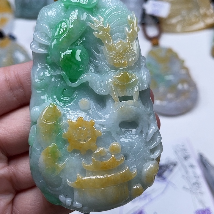 明***光翡翠未镶嵌颈饰天然