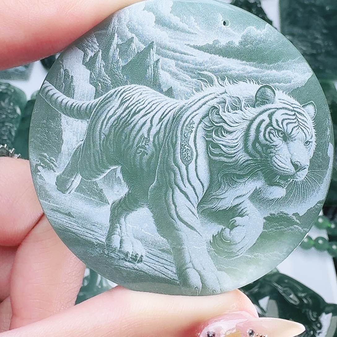 翡翠未镶嵌颈饰111