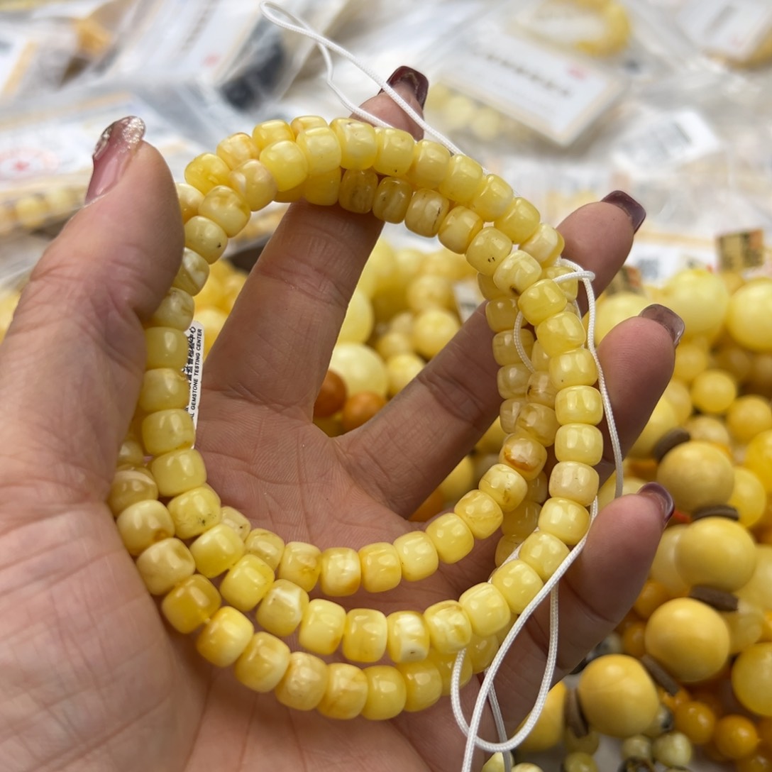 琥珀珠宝奇石未镶嵌