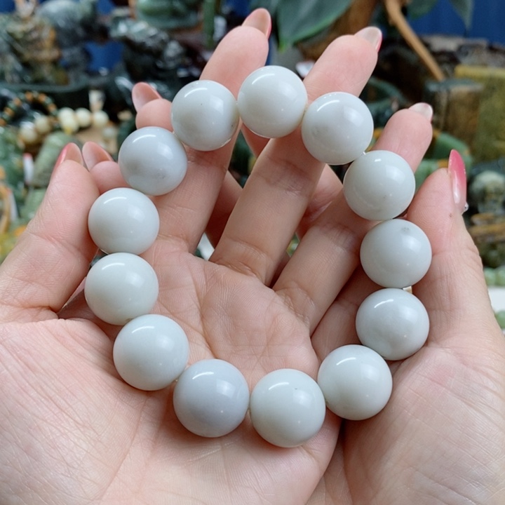 透闪石质玉手链未镶嵌