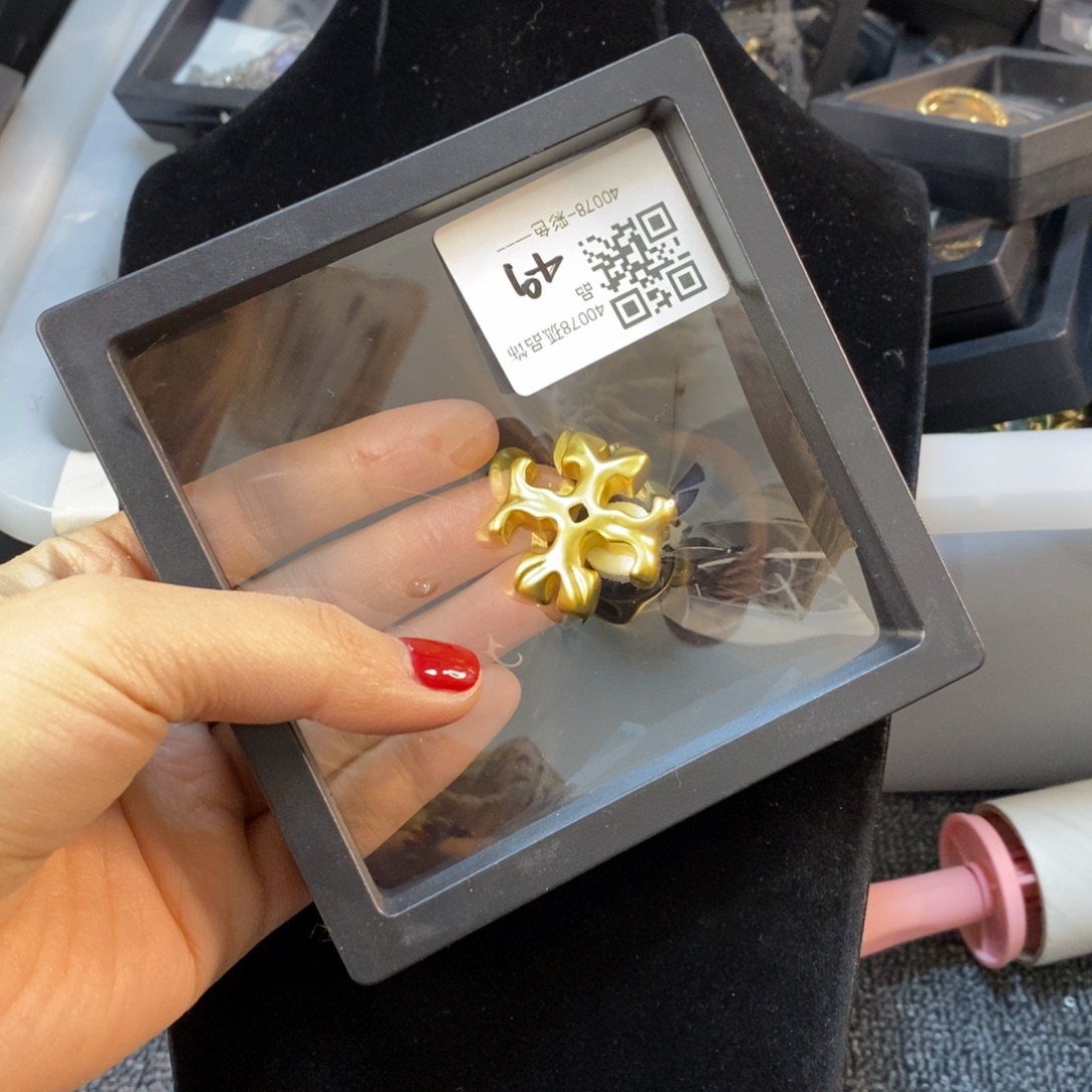 女***.合成立方氧化锆非金属925银单只