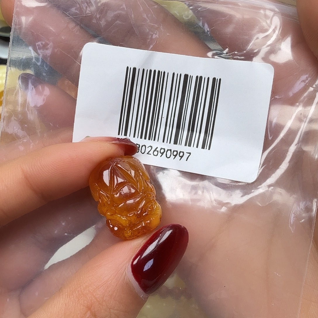 琥珀未镶嵌裸石你好