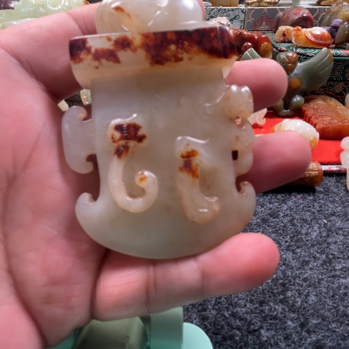 未镶嵌和田玉（糖玉）挂件