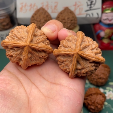 【闪购商品】把件文玩核桃45+玉玺四棱
