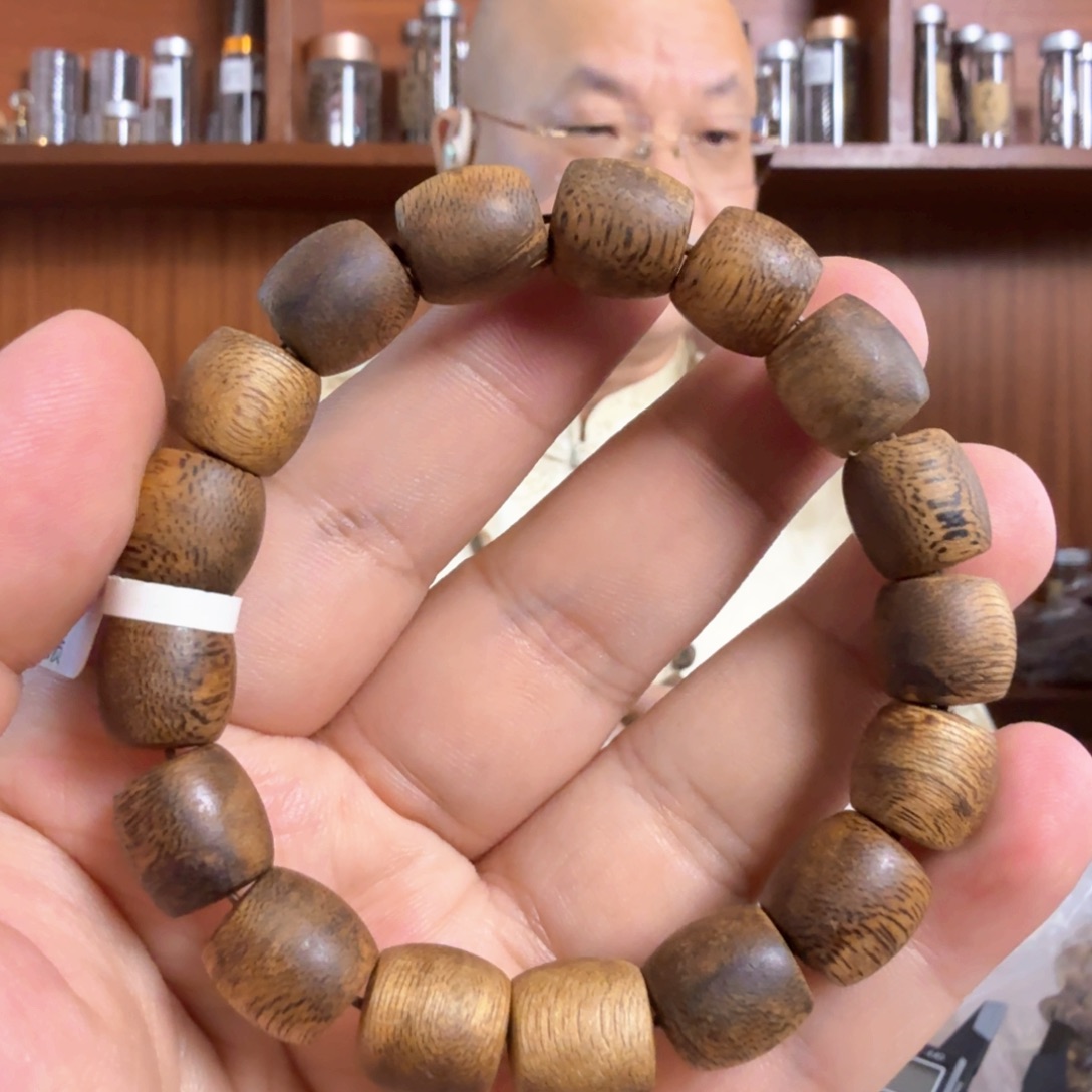 沉香手串奇楠沉香卡1.1鼓珠单圈手串一条