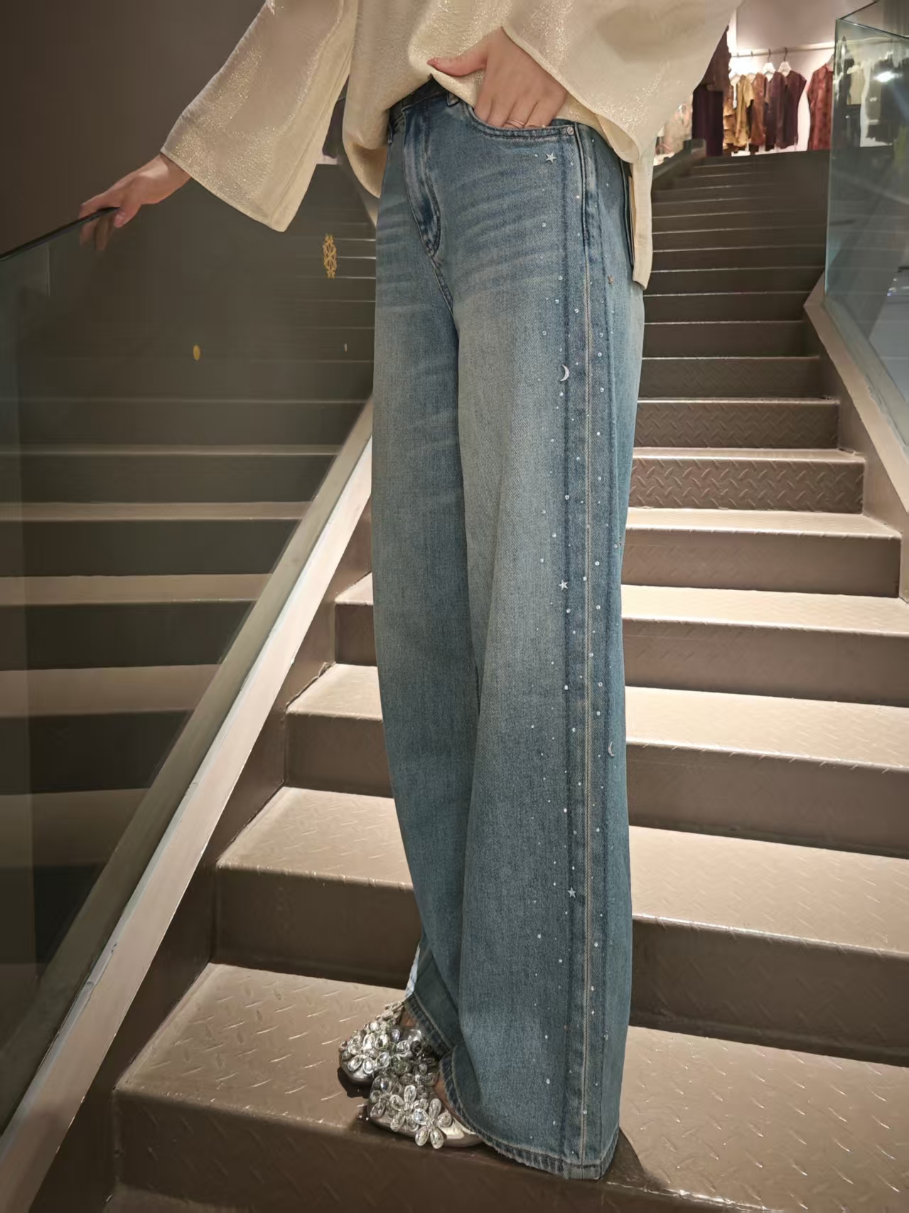 《ELFBOX》时尚蓝色百搭显瘦设计感小众直筒长款牛仔裤33315