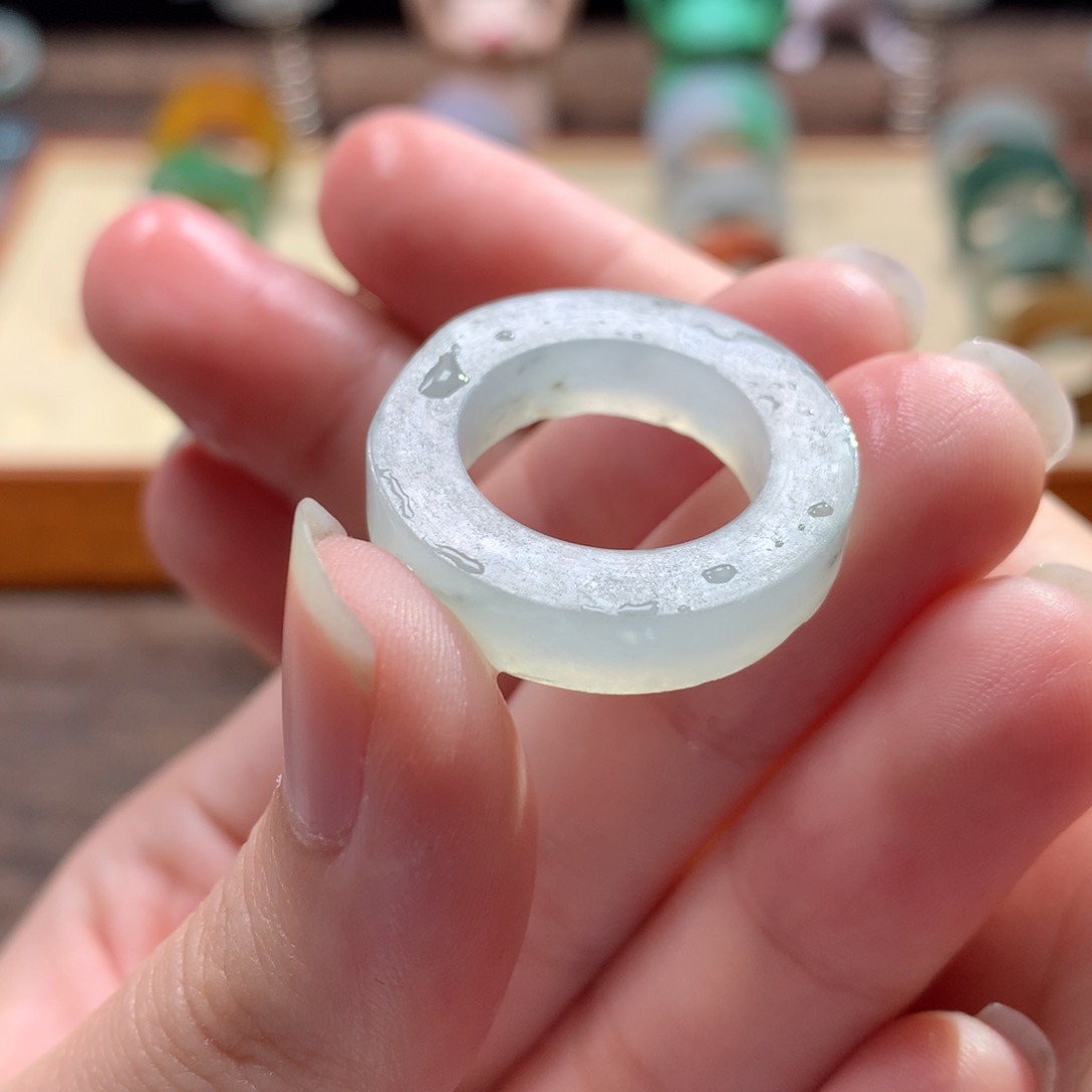 定制翡翠未镶嵌翡翠 白冰飘花 13-14