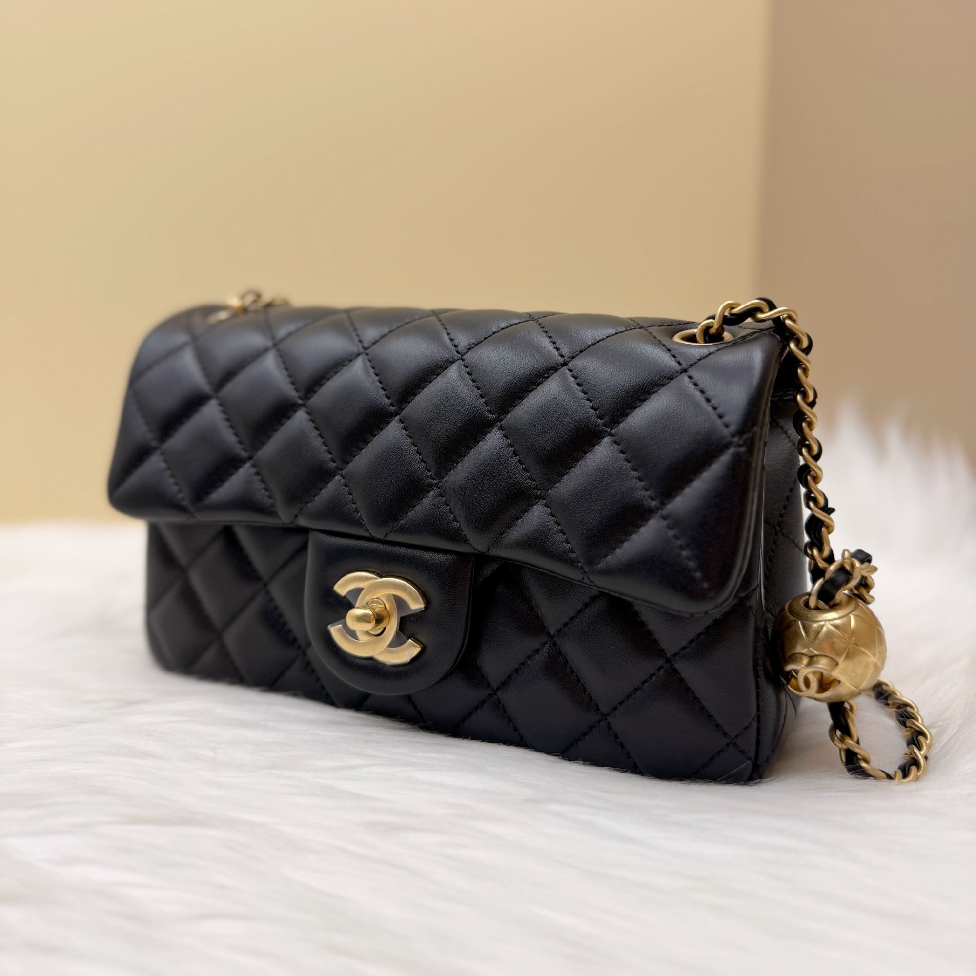 未使用 Chanel/香奈儿 全新 26C 金球CF大mini  黑金 单肩斜挎包