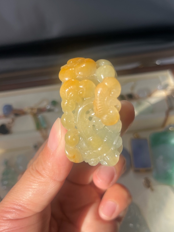 天然缅甸翡翠挂件貔貅