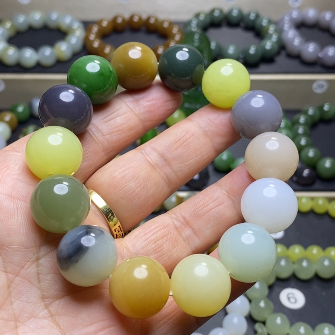 和田玉手串未镶嵌