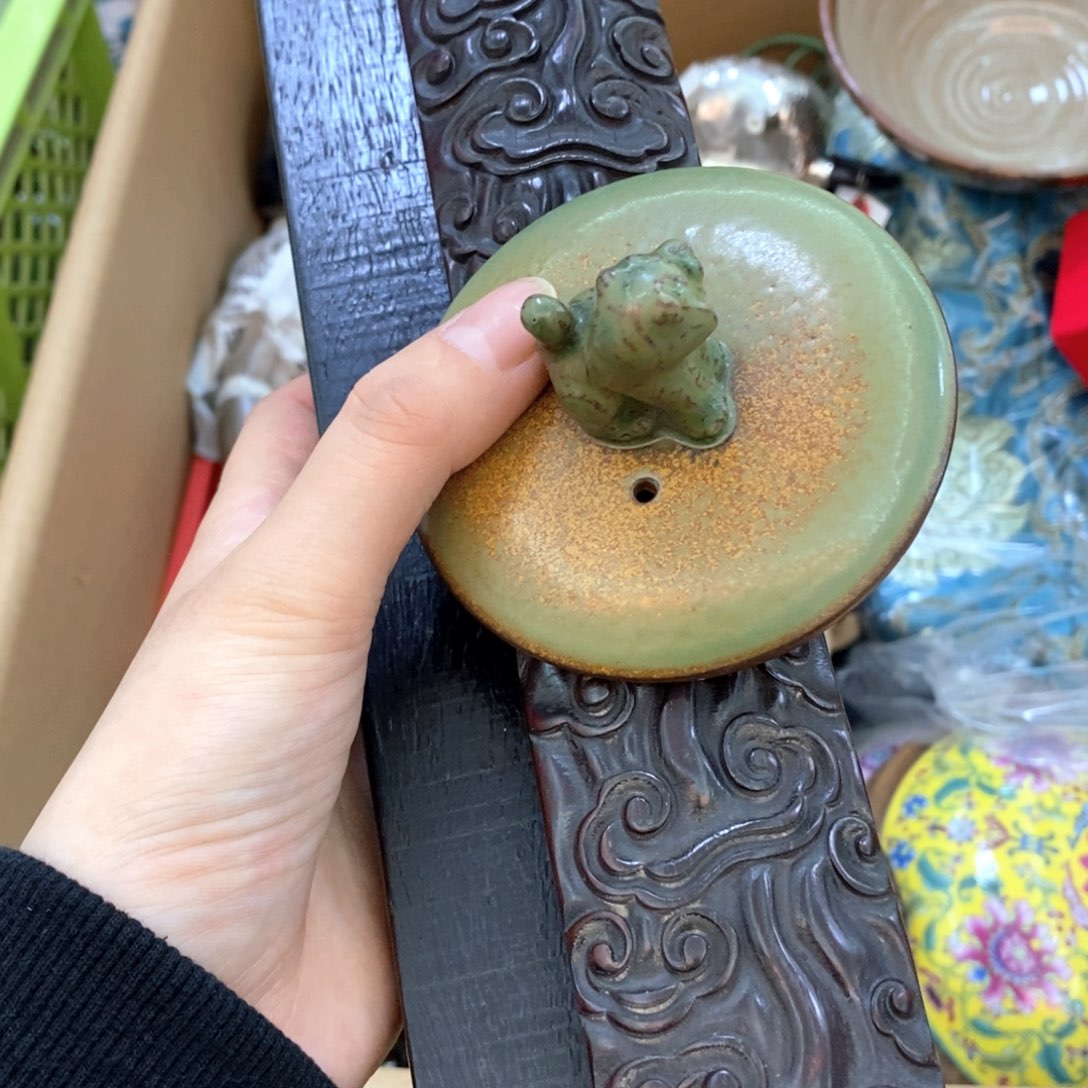 瓷片刚刚哈哈共和国好尴尬