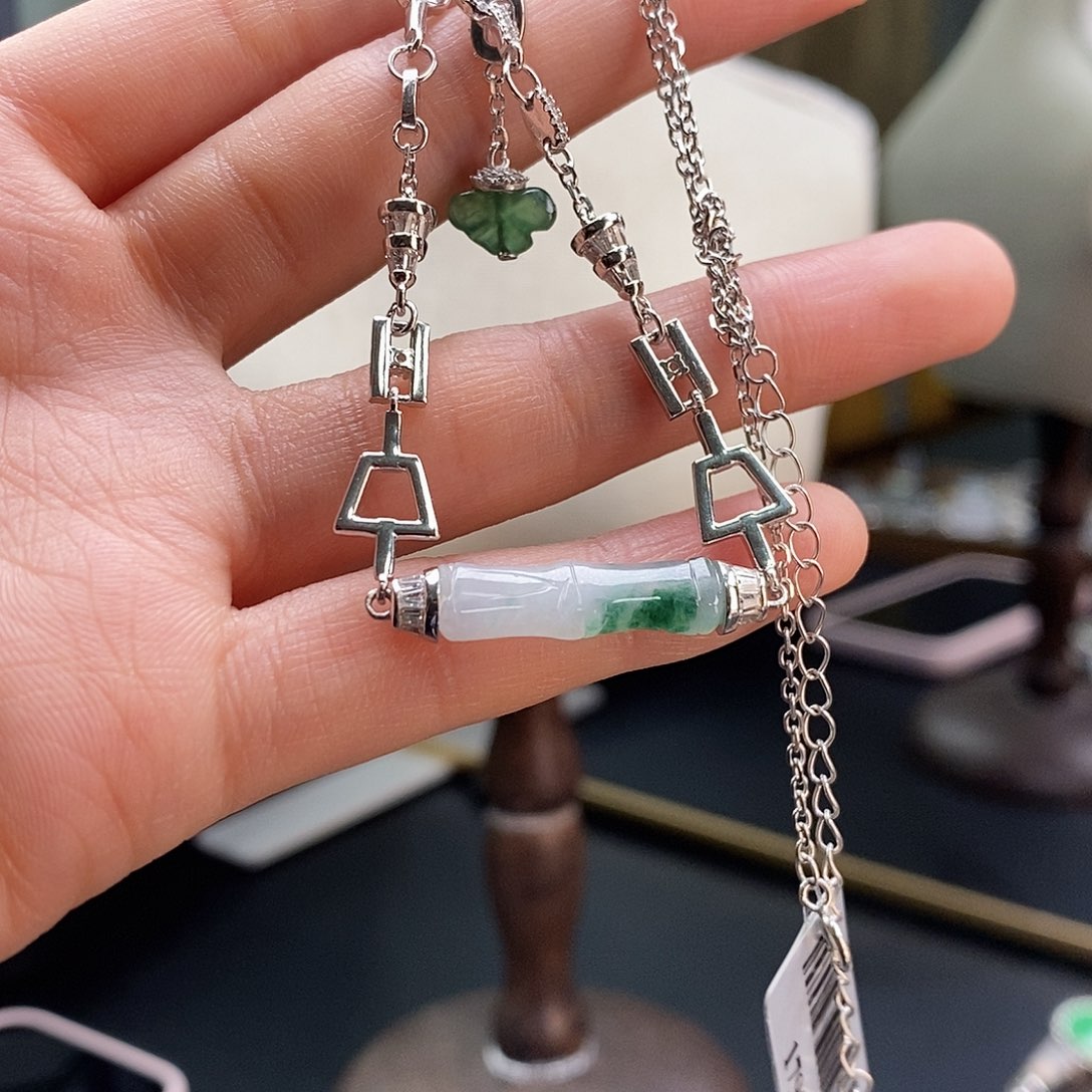 颈饰银S925镶嵌翡翠17957