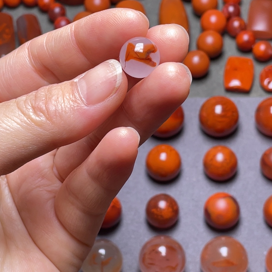 用***9南红玛瑙未镶嵌南红原矿南红冰飘珠子11.3毫米
