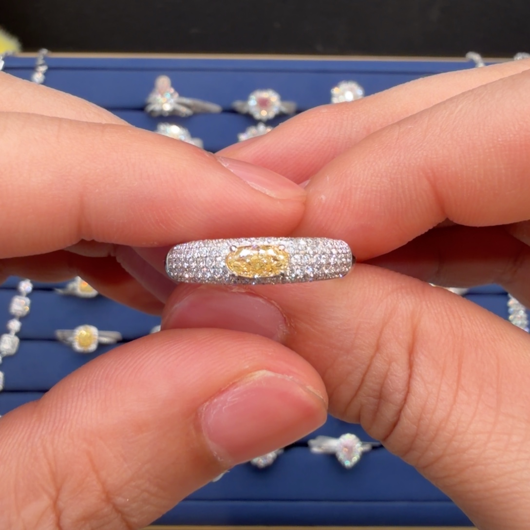 钻石戒指/指环18K金镶嵌黄钻椭圆戒指