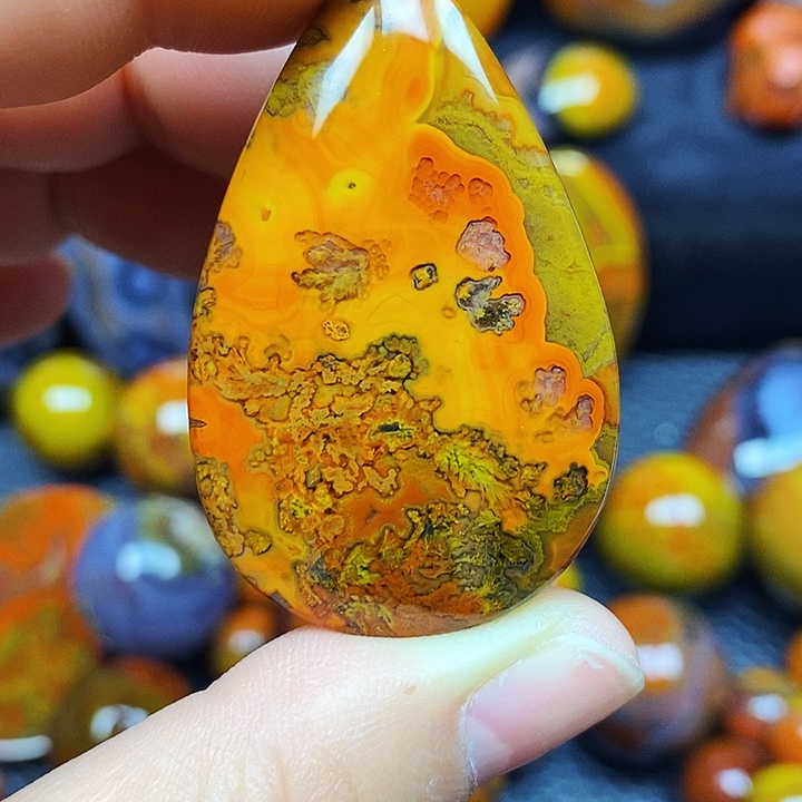 玛瑙/玉髓未镶嵌颈饰