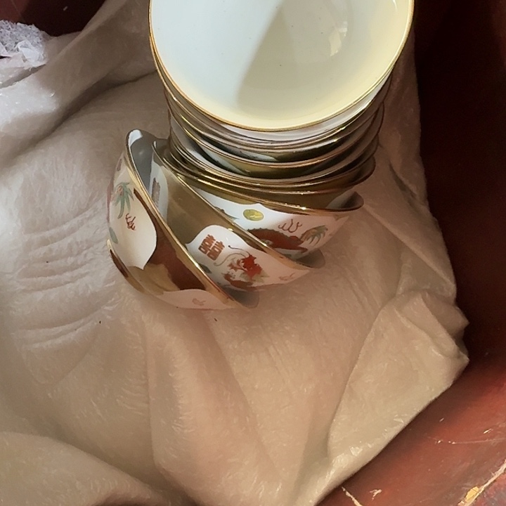 同***阁扇子dhegegegwgewvvwg