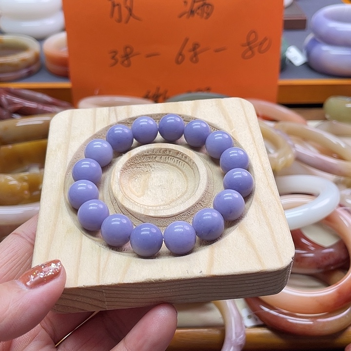 未镶嵌手镯石英质玉