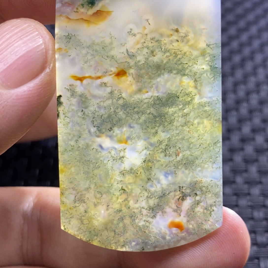 用***乐玛瑙/玉髓未镶嵌颈饰