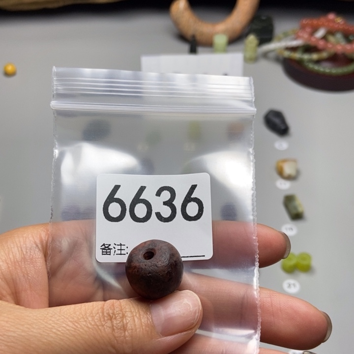 壹***a蛇纹石玉未镶嵌项链