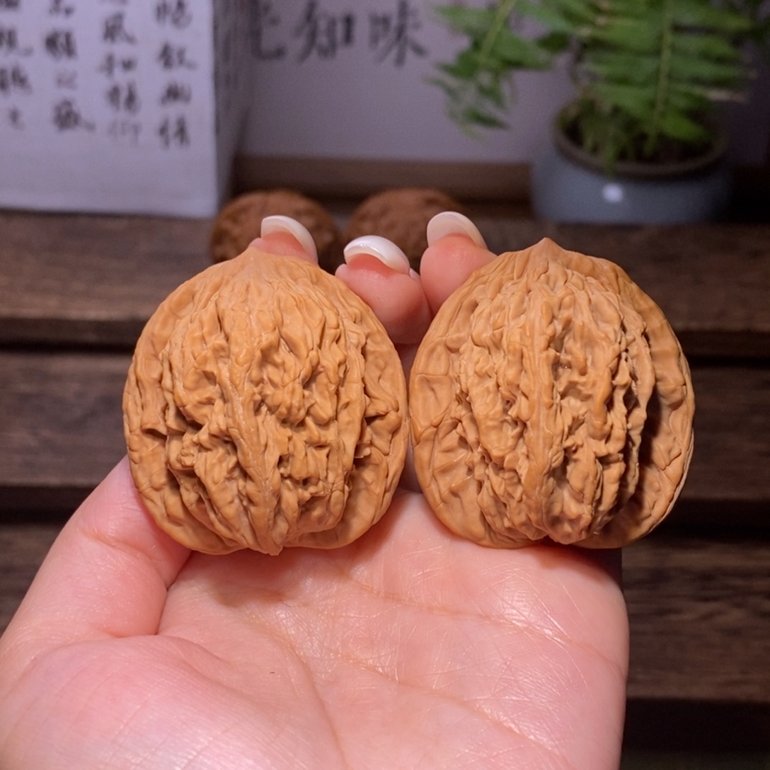 文玩核桃吊坠全品40+正尖虎头